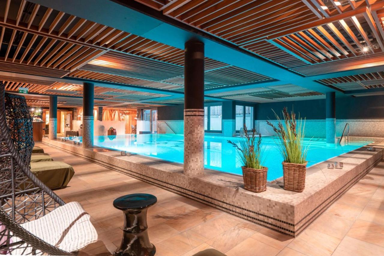 ホテルレストラン エルププリンツ エットリンゲン エクステリア 写真 The spa at the Hotel de la Tour