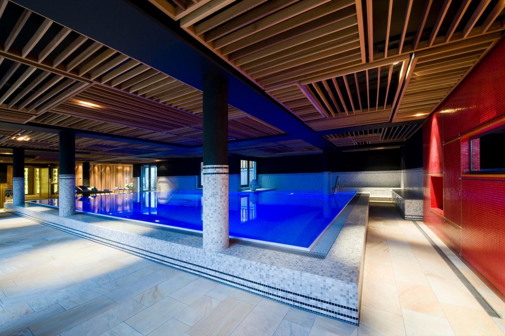 ホテルレストラン エルププリンツ エットリンゲン エクステリア 写真 The interior of the hotel