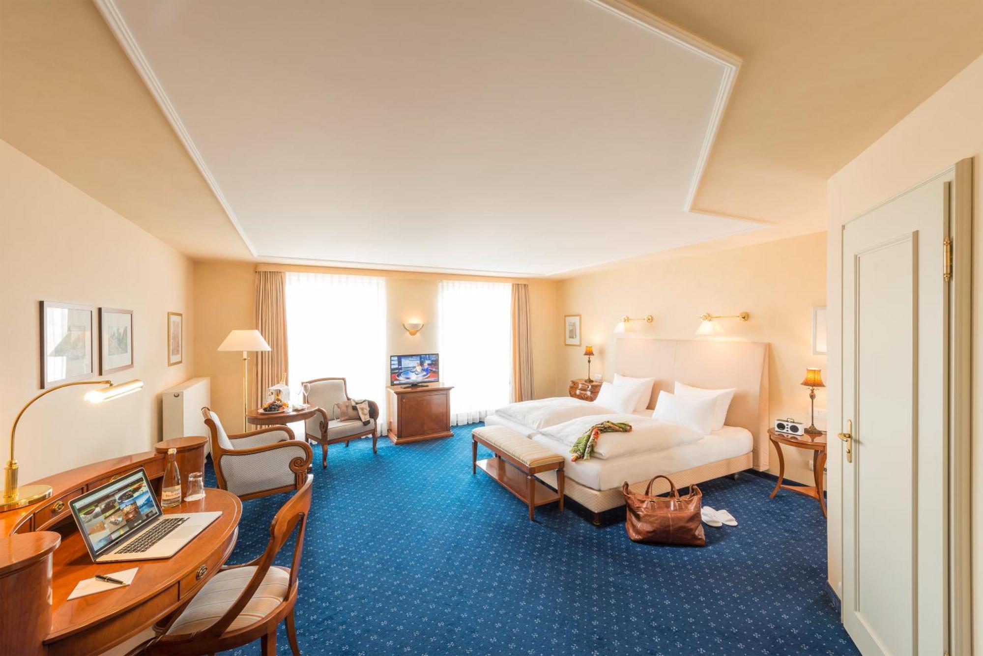 ホテルレストラン エルププリンツ エットリンゲン エクステリア 写真 A typical room at the Hotel Atlantic